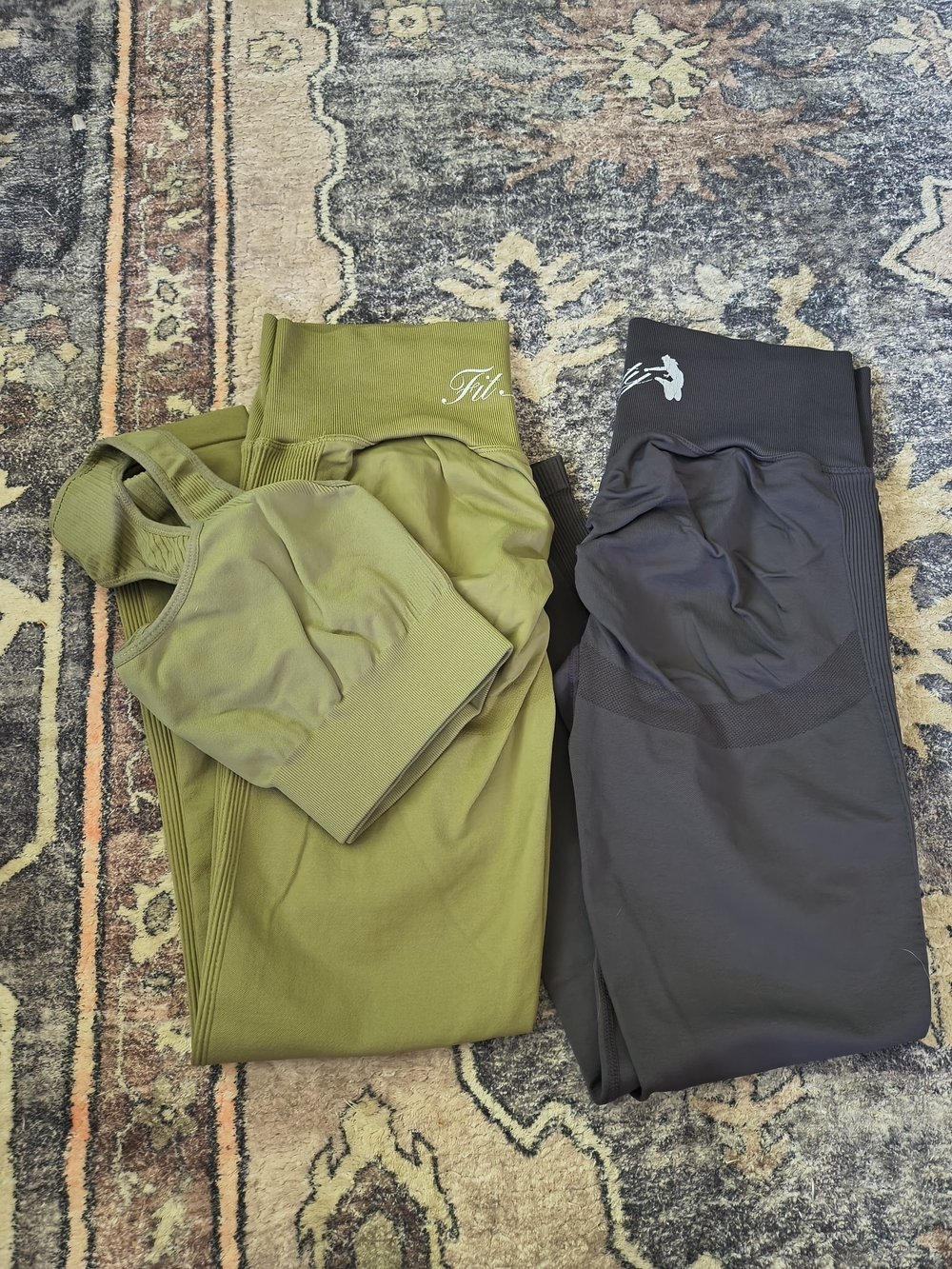 Sports Bra & Leggings Set, 1bra 2 Leggings